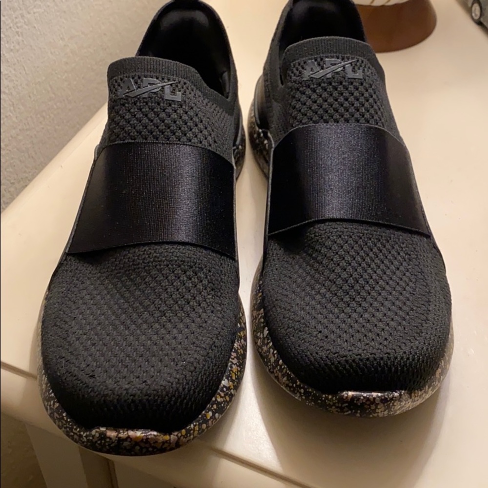 APL Techloom Bliss Black Women’s Size 7